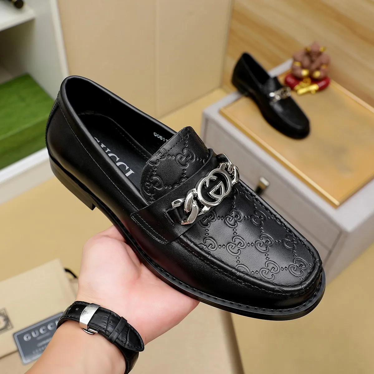 Men's men's shoes💰460💰💰Gucci official website men's business formal leather shoes updated💥Hong Kong counters synchronize new styles💥completely one-to-one replica shipment👍zero gap in counter quality 0⃣️made of imported cowhide on the outside+water-dyed🐂leather lining, color optional! Matching code 38-45